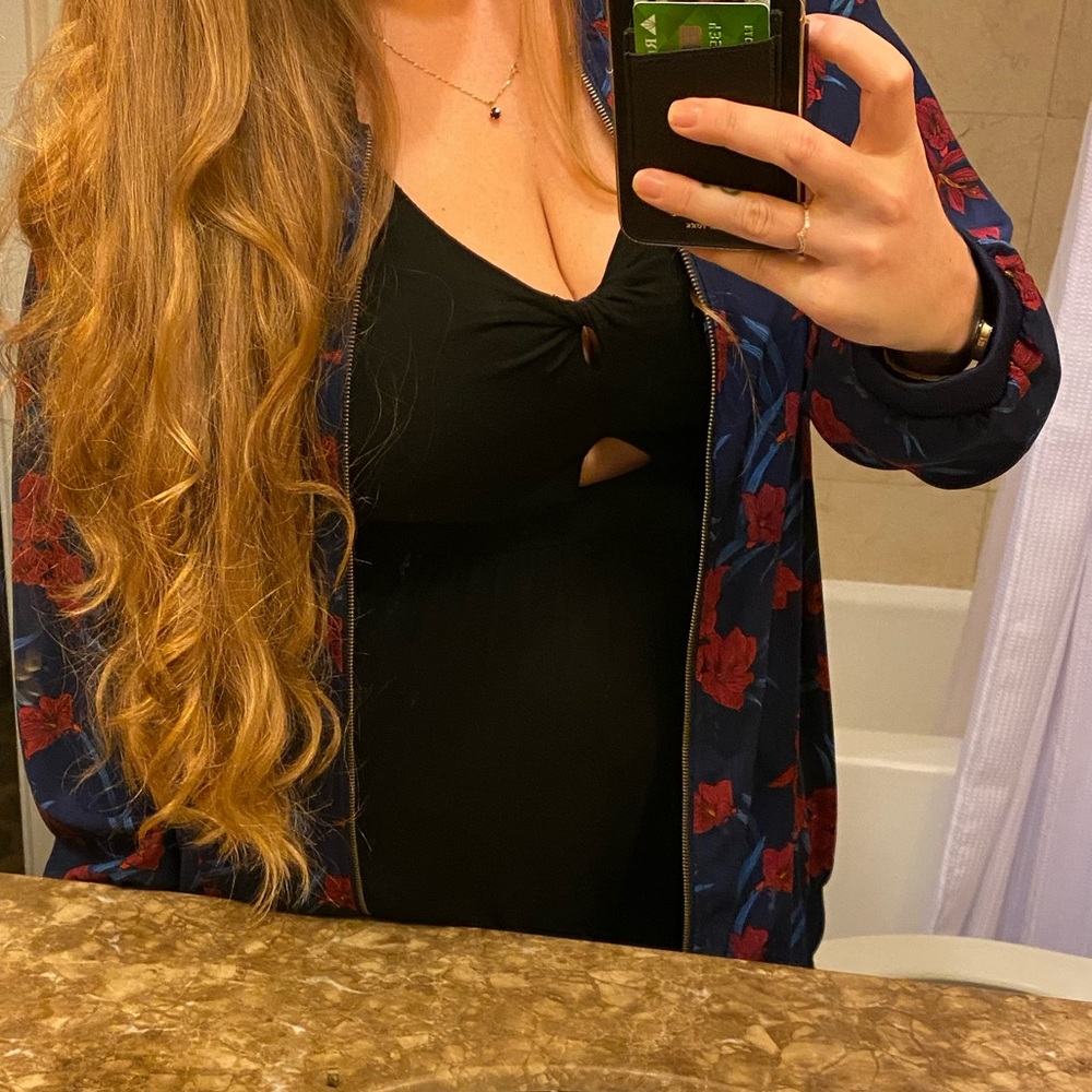 Romper - Picture 3 of 4